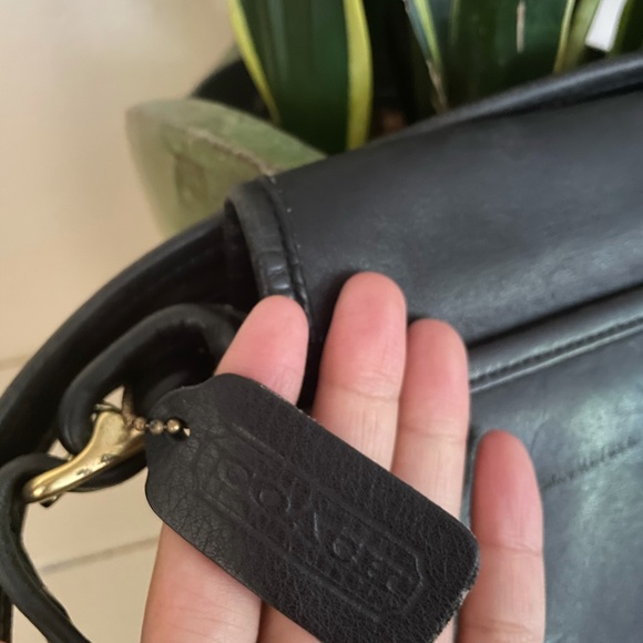 Vintage Coach Crossbody - Picture 3 of 5